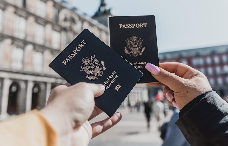 70岁女士与80岁美国公民结婚签证成功案例